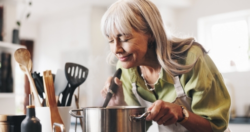 I Asked Oncologists How to Reduce Microplastic Exposure in the Kitchen—These Are the Items They Avoid at Home